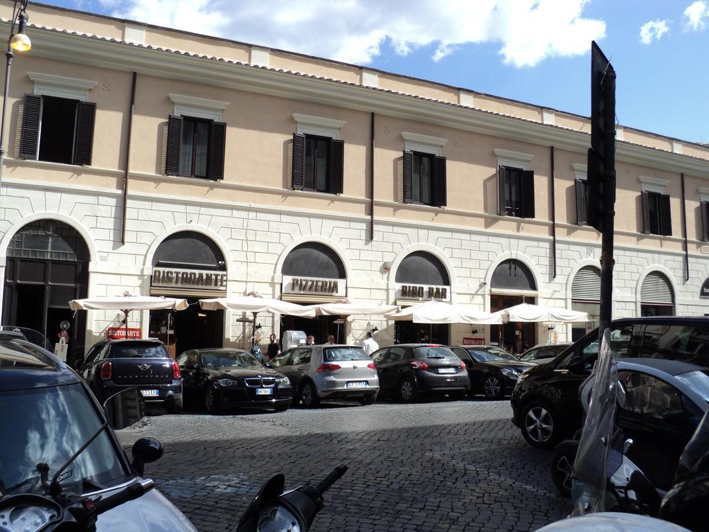 Piazza Venezia Suite And Terrace Rome Exterior photo